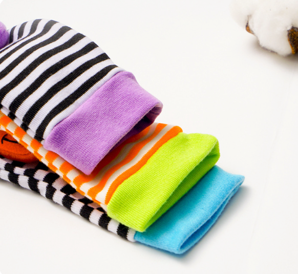 Kit d'apprentissage pour enfants "Petits Voyageurs" - Chaussettes et bracelets