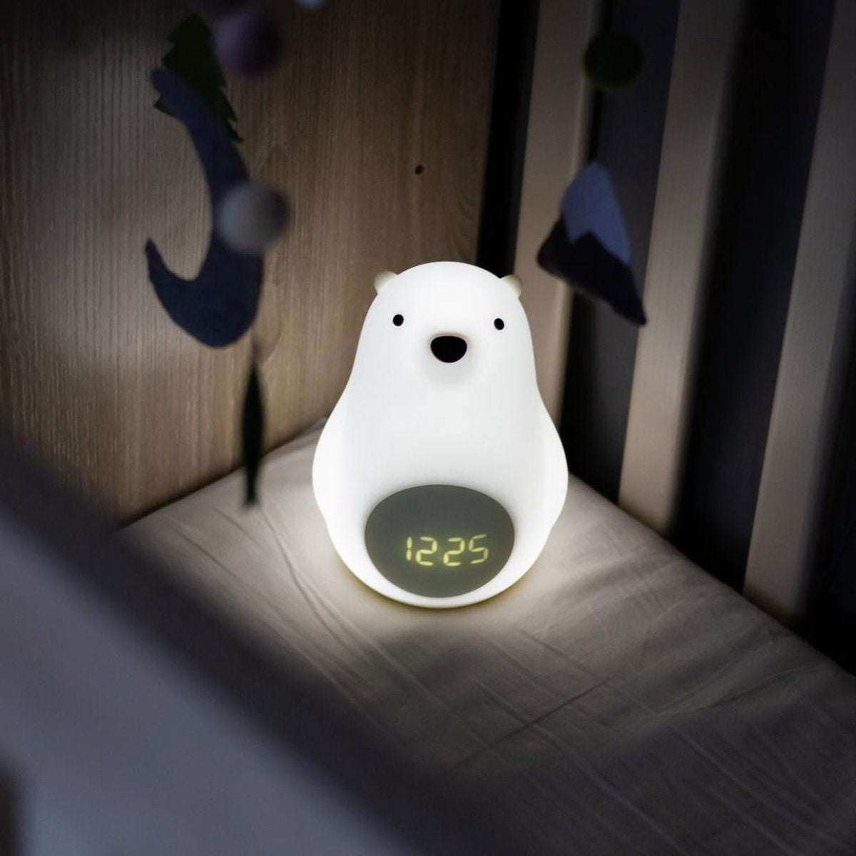 Veilleuse Intelligente en Silicone "Big White Bear" : Lumière Connectée et Évolutive